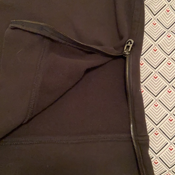 True religion sweater black/white size large. - Picture 3 of 6